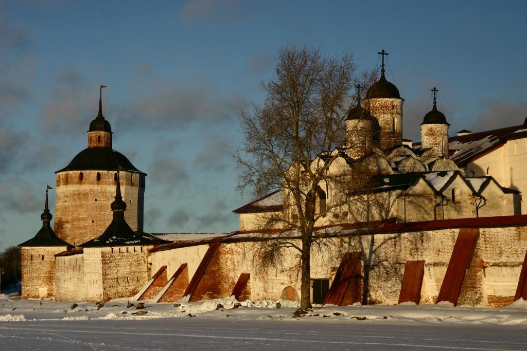 Стены Успенского монастыря (конец XVI – XVII вв.)